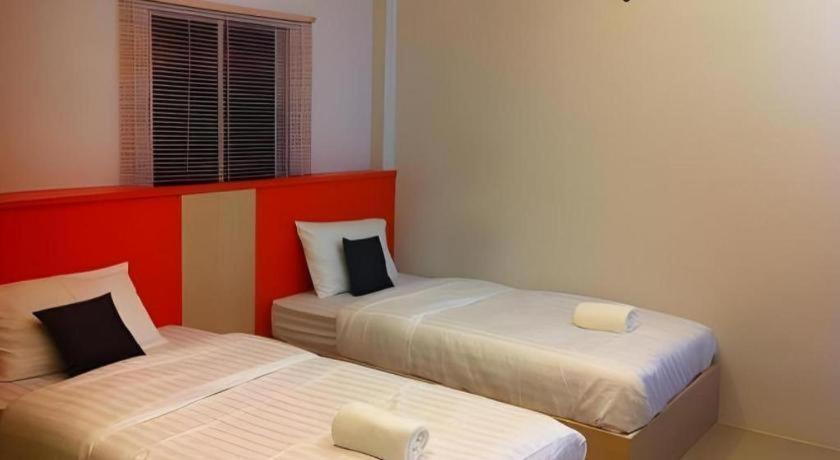 Sixty-Nine Resort Nakhon Phanom Esterno foto