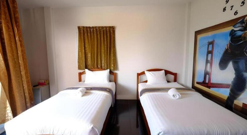 Sixty-Nine Resort Nakhon Phanom Esterno foto