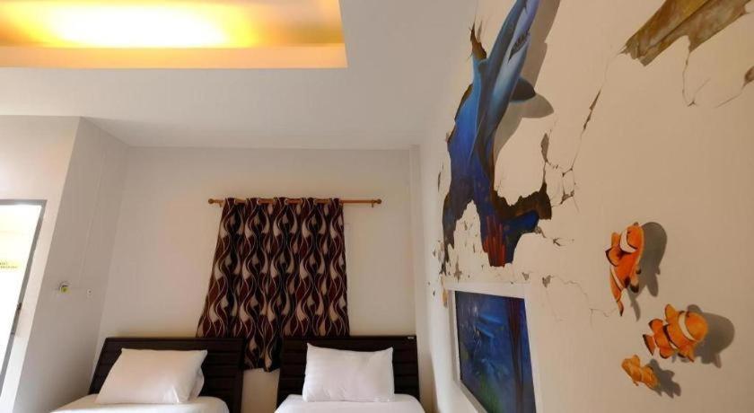 Sixty-Nine Resort Nakhon Phanom Esterno foto